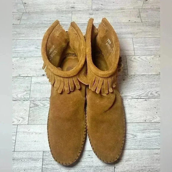 Minnetonka Moccasin Brown Suede leather Fringe Booties womens 6.5 boho babe - Picture 8 of 8
